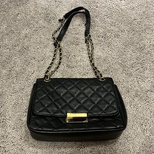 Black Flap Purse